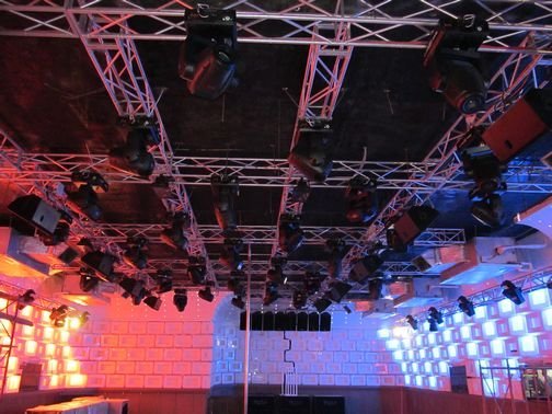 Enjoy Club In Ho Chi Minh Vietnam — photograph 2